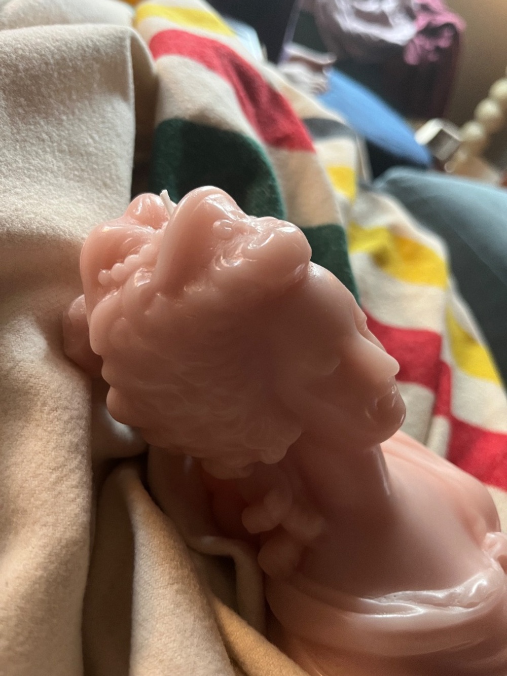 Cire Trudon Marie Antoinette bust candle in rose - Picture 11 of 16